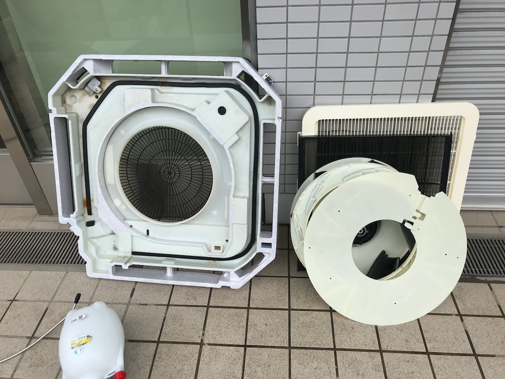 ドレンパン洗浄後