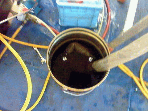 業務用エアコンクリーニングの汚水